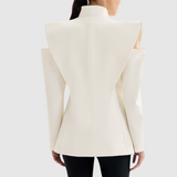 Silvie – Moderně strukturované sako s designovými detaily na ramenou