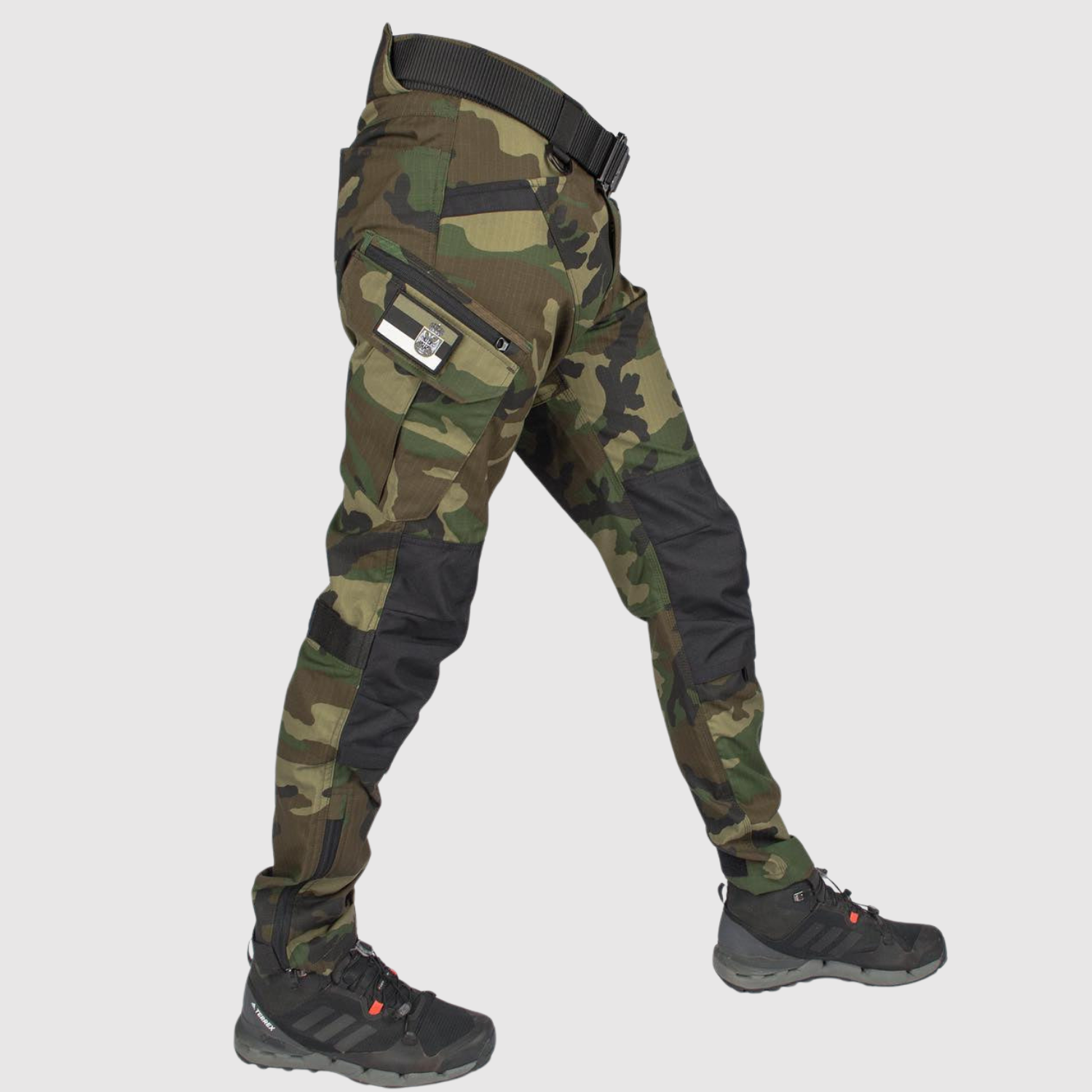 Leo - Robustní a pohodlné cargo kalhoty ideální pro práci i outdoorové aktivity