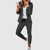 Natálie – Klasický overal s moderním stylem