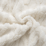 "Šimon - Luxusní Pelerína Kabát" can be rewritten as "Šimon - Exkluzivní Pelerína Kabát".