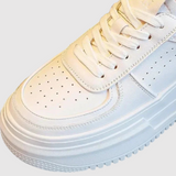 Rita – Minimalistické bílé tenisky na platformě