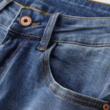 "Kira – Džíny s rovnými nohavicemi" can be rewritten as "Kira – Rovné nohavice džíny".