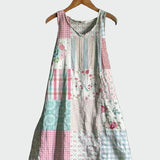 Šaty s jemným pastelovým vzorem