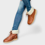 Zimní obuv s voděodolným materiálem a vlněnou podšívkou