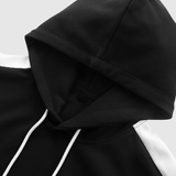 Daniel – Mikina s kontrastními rukávy" could be rewritten as "Daniel – Mikina s barevně odlišenými rukávy.