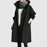 "Jelena – Dlouhá lehká bunda s kapucí" can be rewritten as "Jelena – Dlouhá lehká bunda s kapucí pro pohodlné nošení".