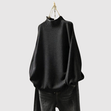 Nora – Volný svetr s vysokým límcem a strukturálním designem