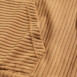 "Daniel – Mikina s širokými pruhy" can be rewritten as "Daniel – Mikina s širokými pruhy" (the title is already clear and descriptive, but if you want a variation, you could say: "Daniel – Mikina s výraznými pruhy").