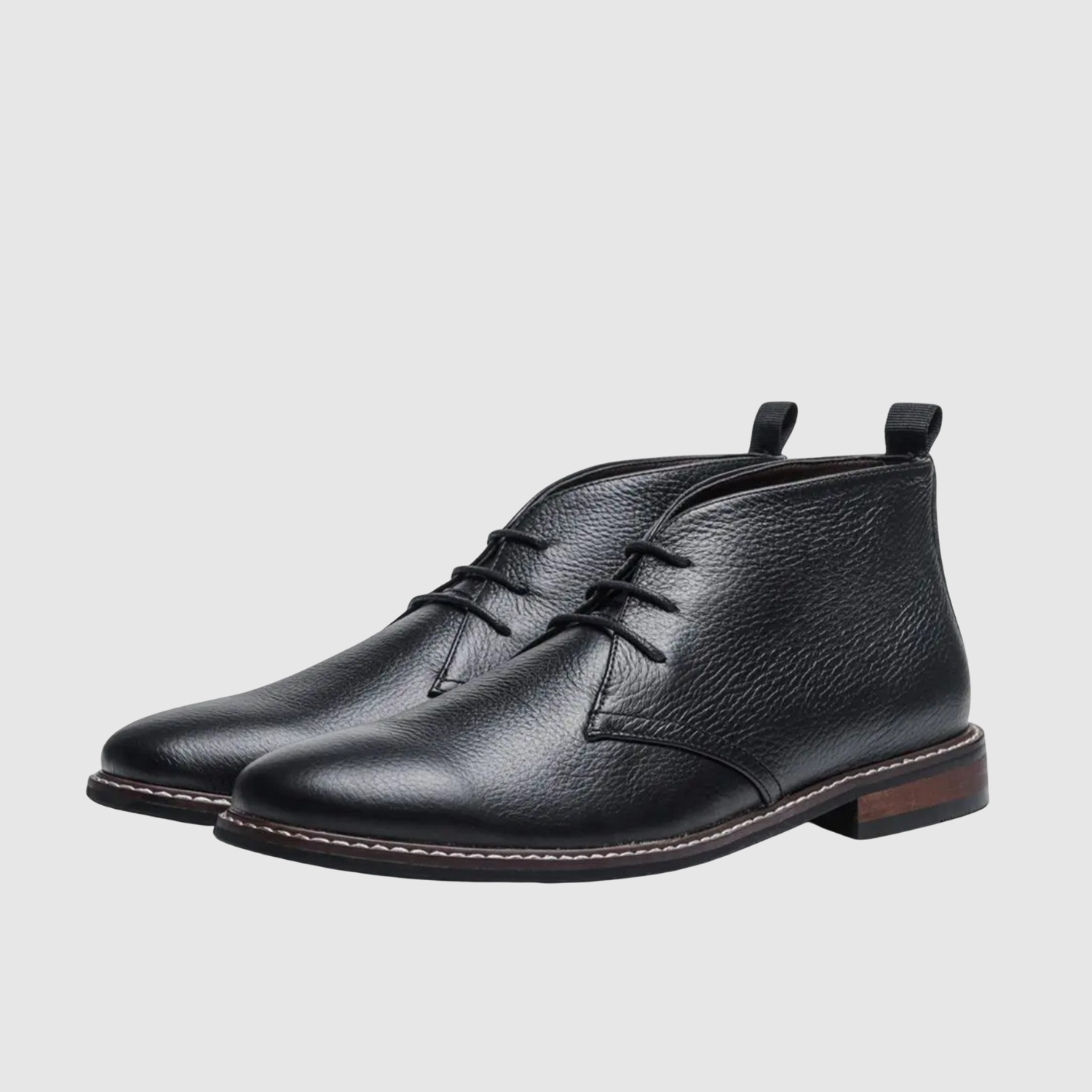 Oskar – Klasické Kožené Boty s Městskou Elegancí