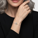 Liana – Náramek s přívěskem psa symbolizujícím lásku