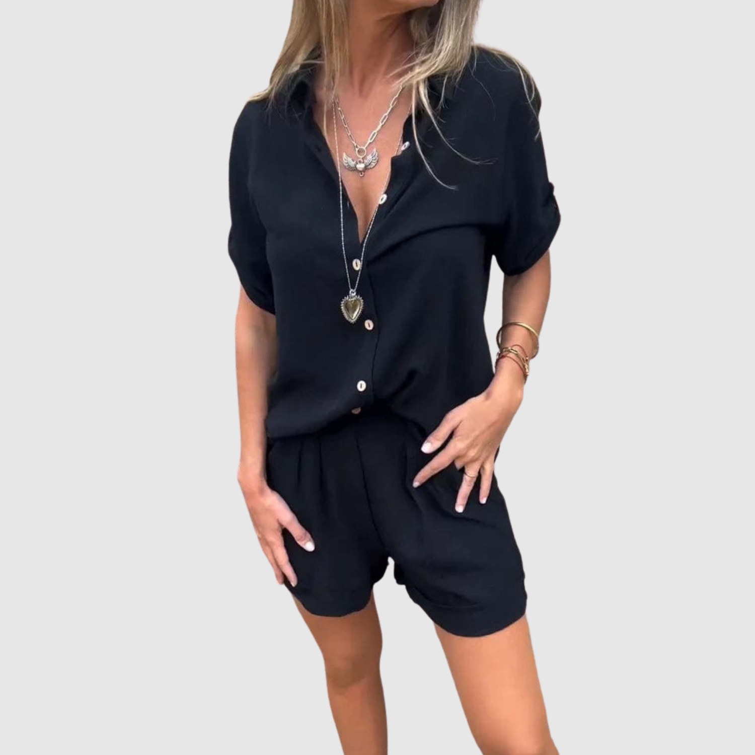 Natálie – Neformální set s košilí a šortkami