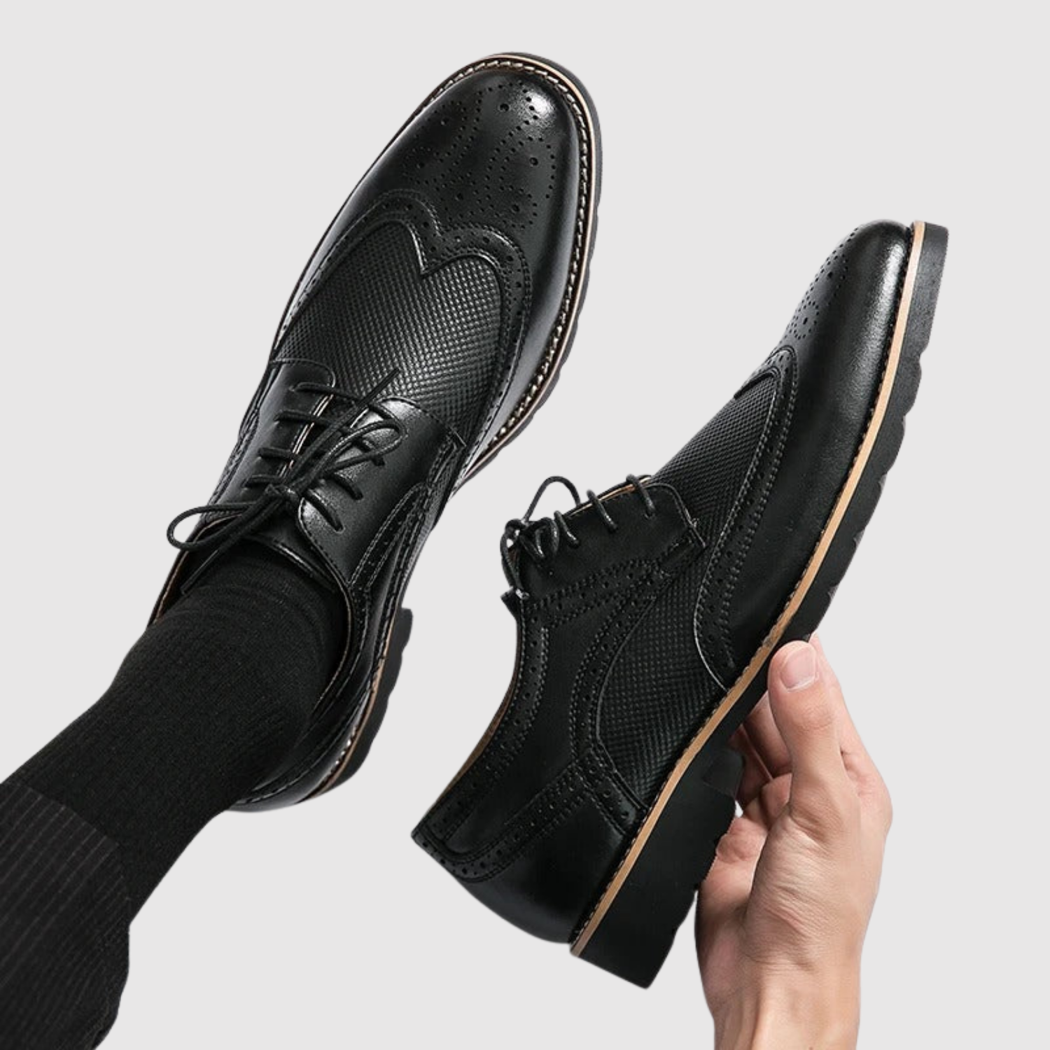 Viktor – Klasické pánské boty s brožovými prvky