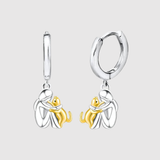 Elisa – Náušnice s ikonickým motivem dívky a kočky (s kruhovým uzávěrem)