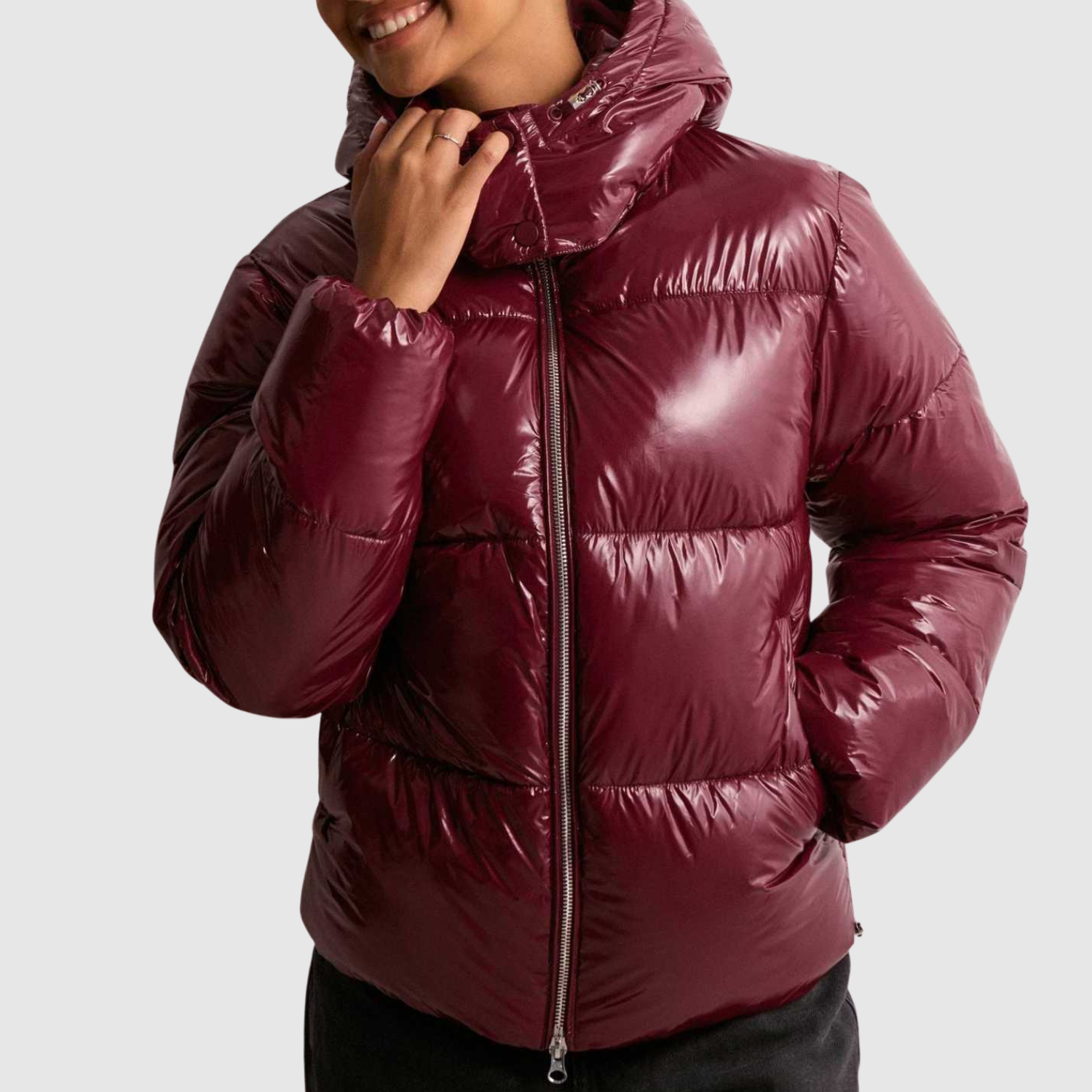 Jelena – Lesklá zimní péřová bunda