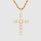 Amélie – Elegantní zlatý náhrdelník s moissanitovým křížem