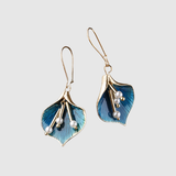 Elisa – Náušnice s perlami a modrou smaltovou úpravou