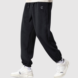 Denis – Minimalistické joggers s emblémem
