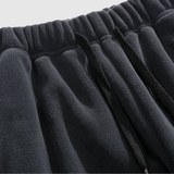 Denis – Minimalistické joggers s emblémem