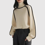 Nora – Stylový svetr s kontrastními pruhy