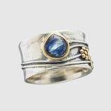 Valérie – Stříbrný prsten s hlubokým modrým kamenem