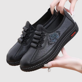 Rita - Pohodlné dámské boty s vyšívanými detaily