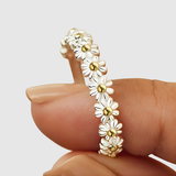 Valérie – Stříbrný prsten s květinovým motivem sedmikrásek