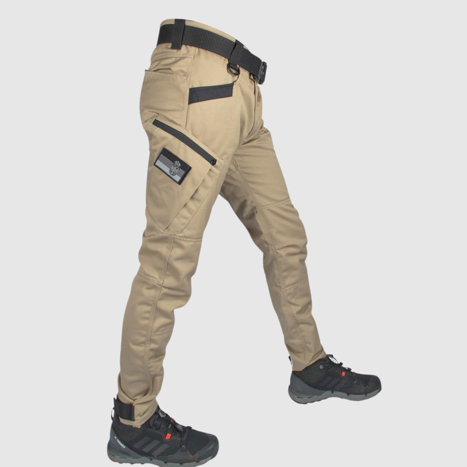 Leo - Robustní a pohodlné cargo kalhoty ideální pro práci i outdoorové aktivity