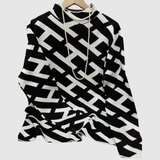 Nora – Svetr s grafickým designem