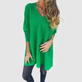 "Nora – Elegantní svetr s V-výstřihem" can be rewritten as "Nora – Stylový svetr s V-výstřihem".