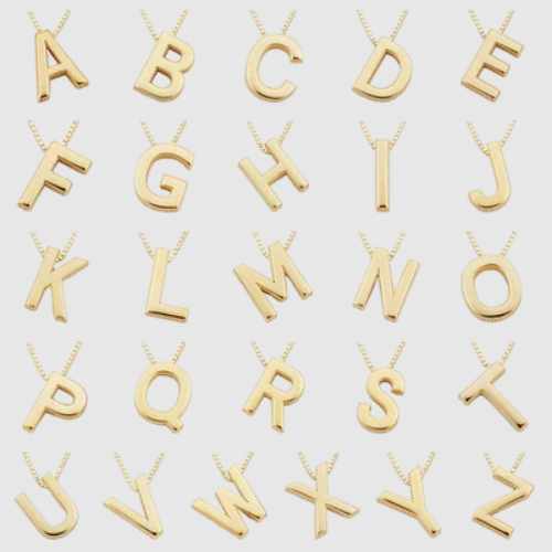 Amélie – Osobní náhrdelník s iniciálou a charmem