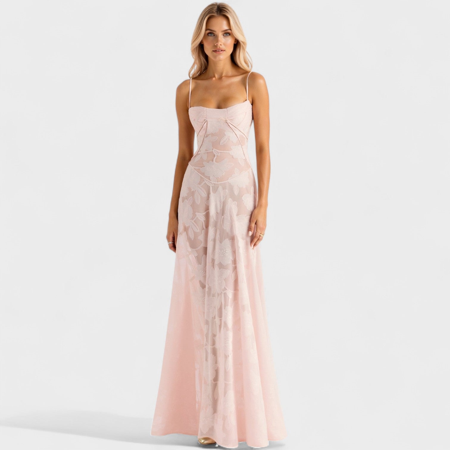 "Verona - Maxi šaty z květinové krajky" can be rewritten as "Verona - Dlouhé šaty z květinové krajky".