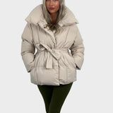 Maja - Krátká puffer bunda se stahováním v pase