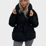 Maja - Krátká puffer bunda se stahováním v pase