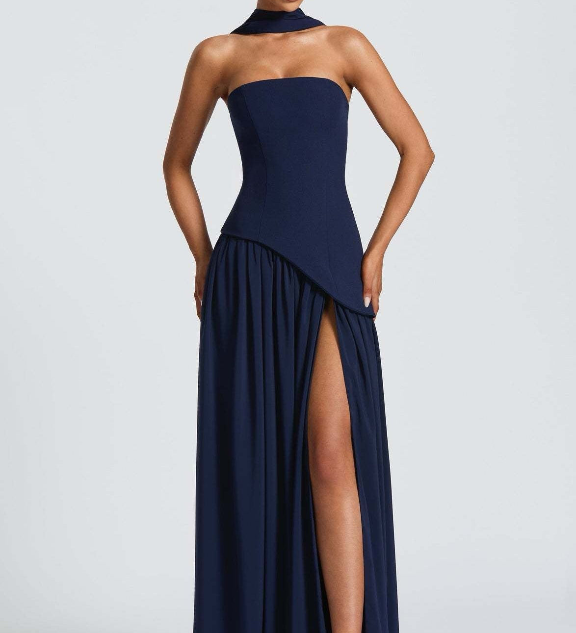 Beatriz™ | Elegantní dlouhé šaty s rafinovaným střihem