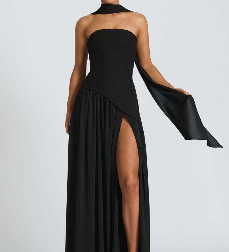 Beatriz™ | Elegantní dlouhé šaty s rafinovaným střihem