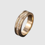 Valérie – Zlatý prsten s dvojitou linií a krystaly" can be rewritten as:

"Valérie – Dvojitý zlatý prsten s krystaly