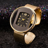 Sara® Bold Black & Gold