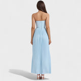 "Isabella - Šaty bez ramínek" can be rewritten as "Isabella - Bezramínkové šaty".