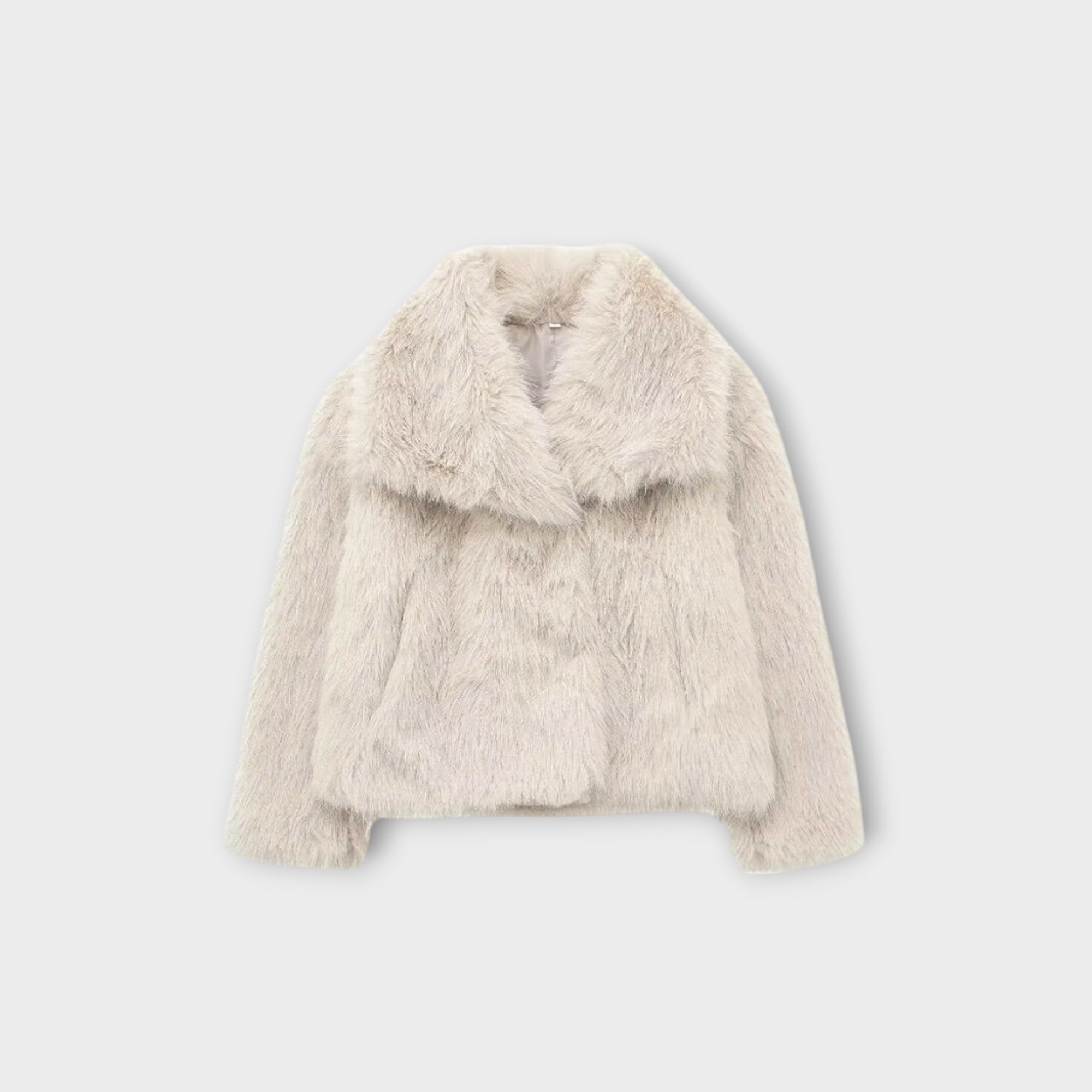 Margarida - Fur Coat
