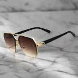 Alex – Kovové sluneční brýle ve čtvercovém designu