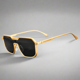 Alex – Obdélníkové sluneční brýle s kovovým rámem" can be rewritten as: "Alex – Kovové obdélníkové sluneční brýle