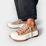 Stylové sportovní tenisky s robustní podrážkou