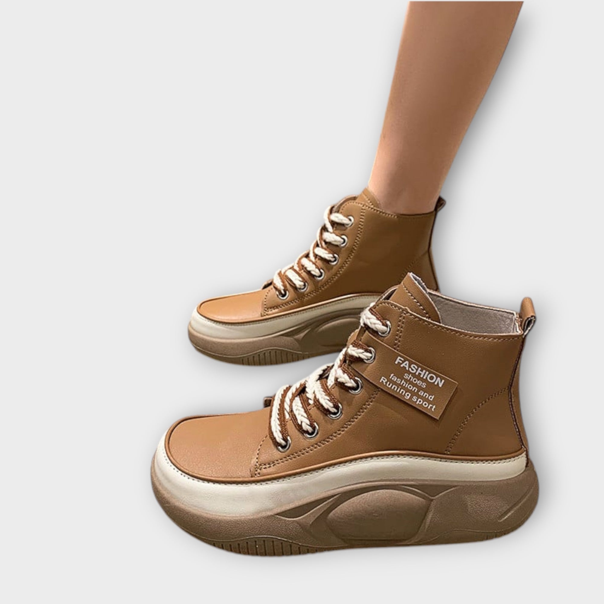 Platformové tenisky v street stylu