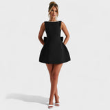 Carrie - Mini šaty s perlovou stužkou