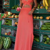 Bianca – Šaty s Odvážným Střih a Hlubokým Výstřihem