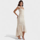 Cesca - Šaty s elegantní sochařskou siluetou