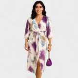 Larissa - Křížové Šaty" can be rewritten as "Larissa - Šaty s Křížovým Střihem.