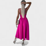 "Cielo Divino – Midi Šaty s Předním Rozparkem" can be rewritten as "Cielo Divino – Midi Šaty s Elegantním Předním Rozparkem".