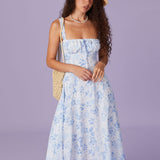 Renata | Modré midi šaty s květinovým vzorem, čtvercovým výstřihem a nařasením